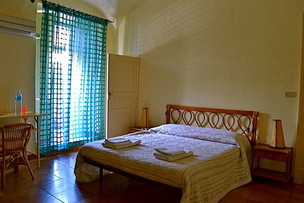 Ivana B&B Catania Eksteriør bilde